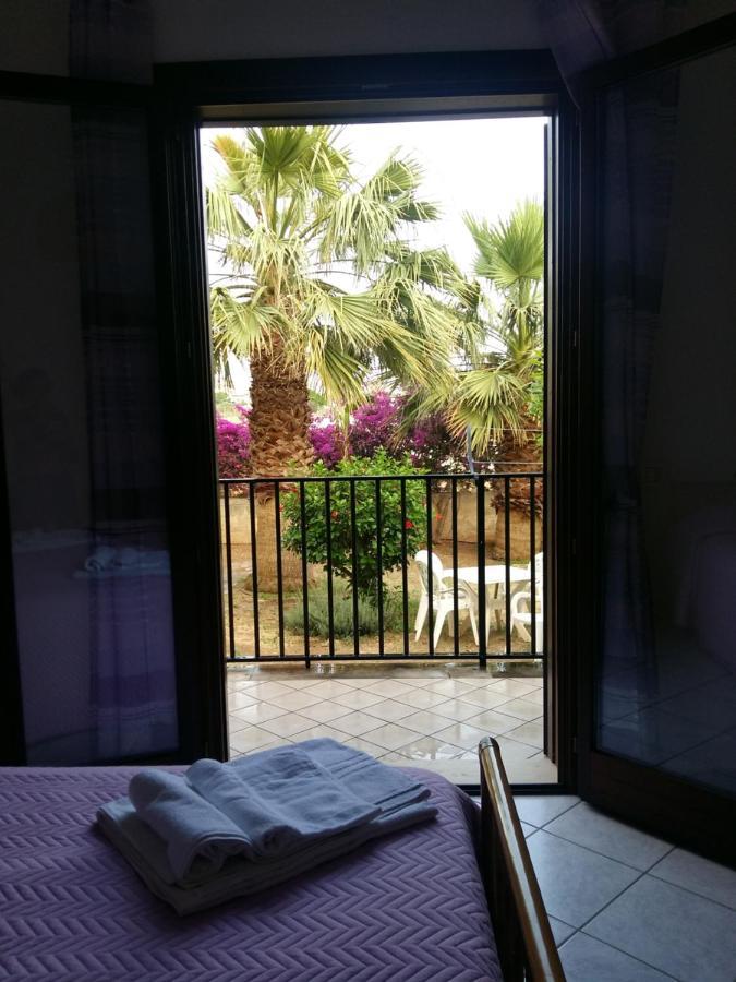Hibiscus Rosso Villa Donnalucata  Bagian luar foto